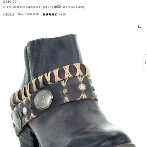 Circle G by corral boots 👢 sz.8 gently worn, like new! Very nice!